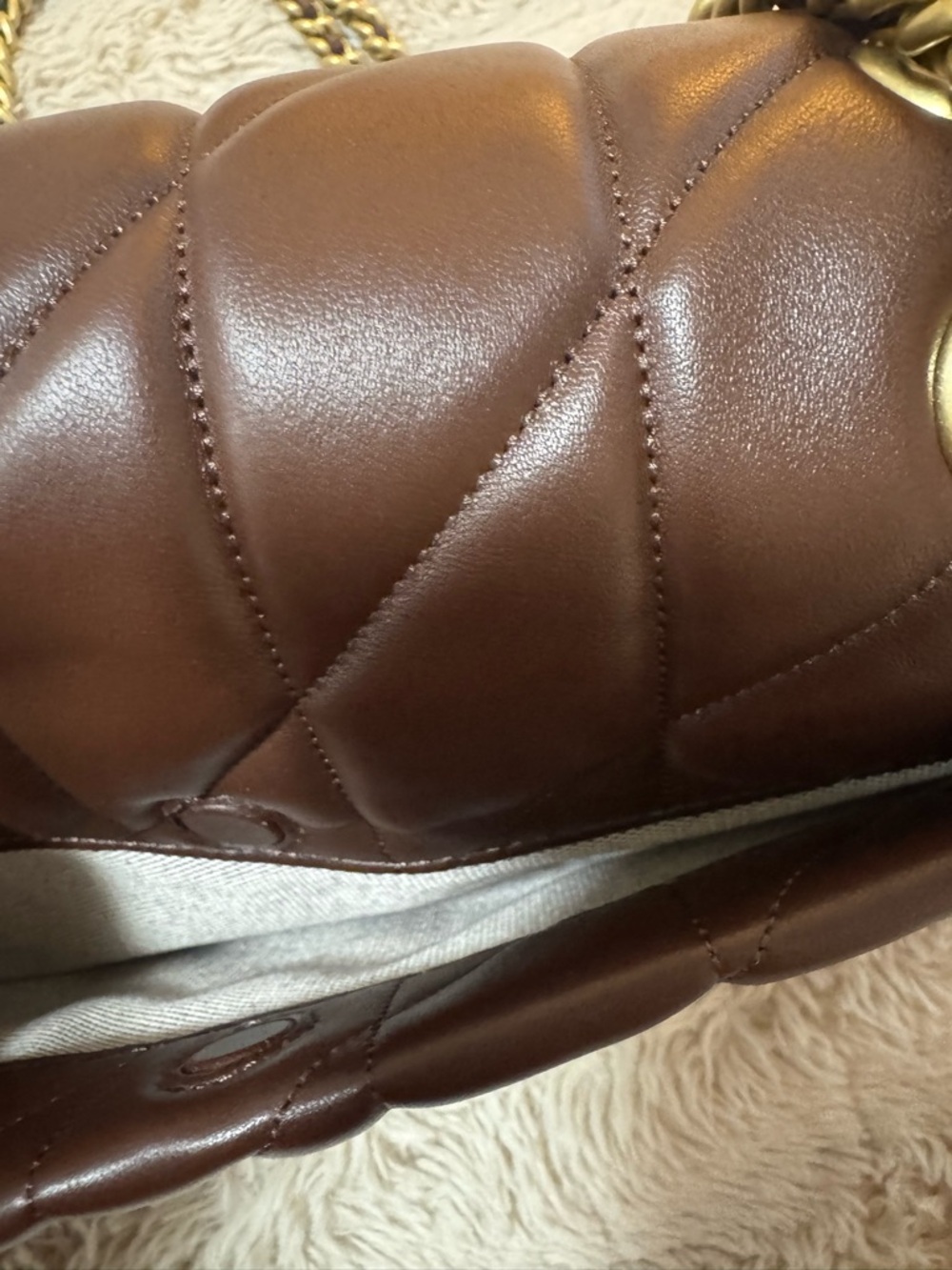 New with box COACH Tabby Shoulder Bag 26
With Pillow Quilting Brass/Maple $550 - Picture 8 of 11